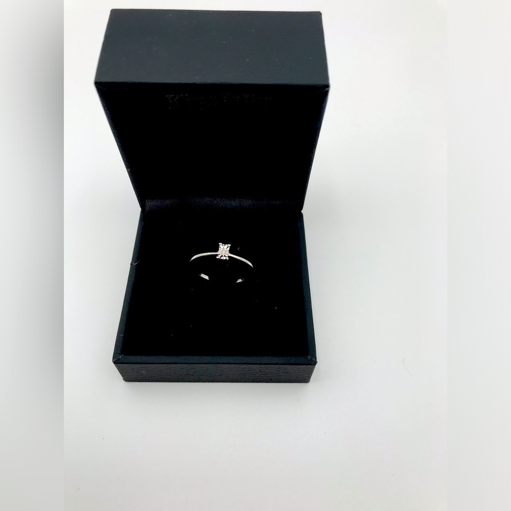 MINIMALIST Diamond Baguette Shape Brilliant Cut Diamond Engagement Ring